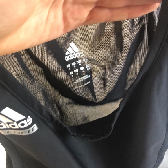 Medium adidas workout tank - Picture 4 of 4